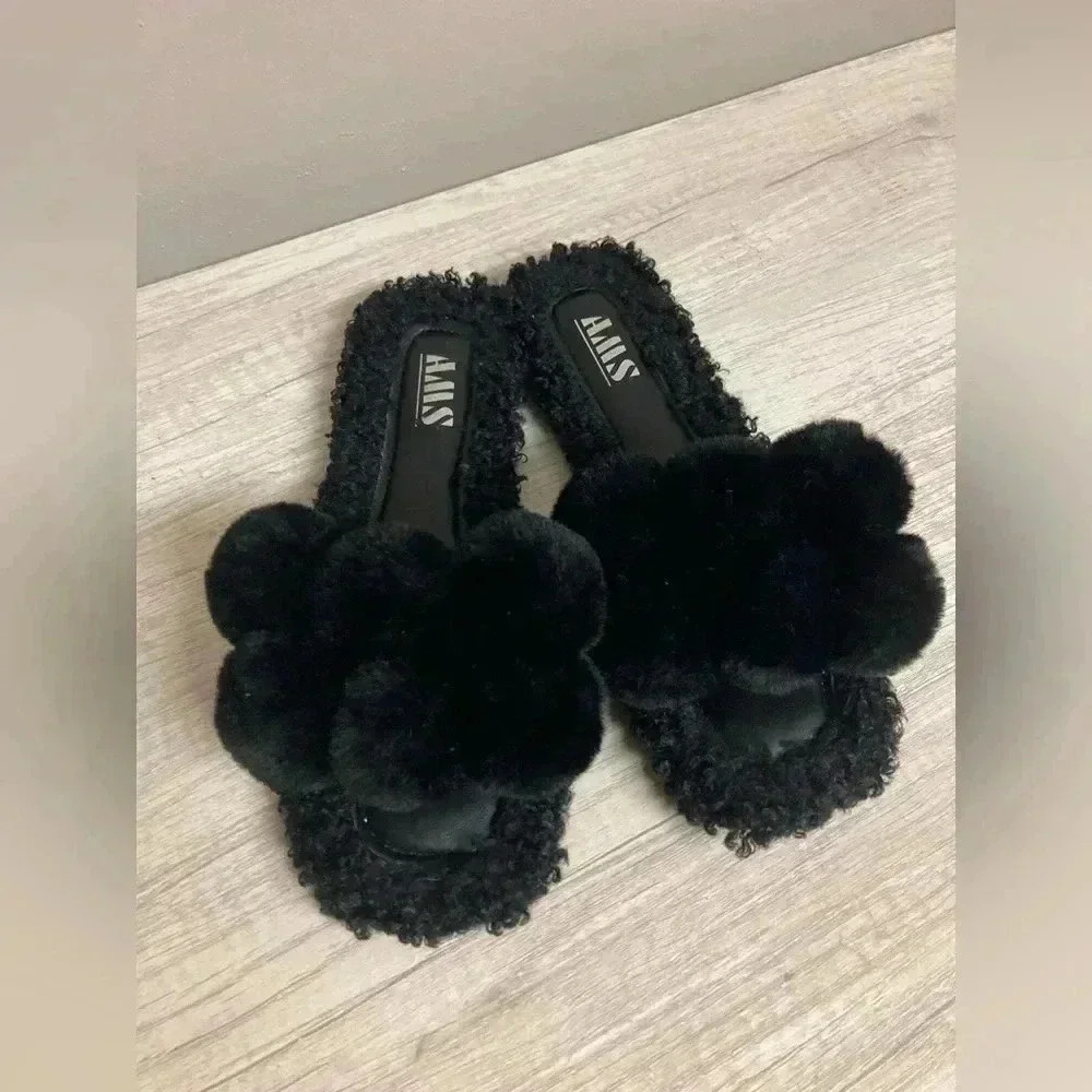 AMS sandals - Picture 2 of 5